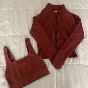 Fabletics Zipper Cropped with matching cropped tank - small